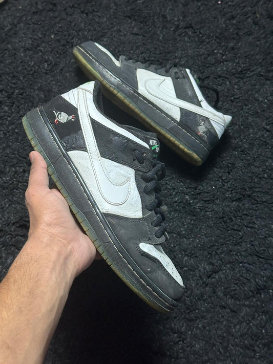 Nike Pigeon Dunks